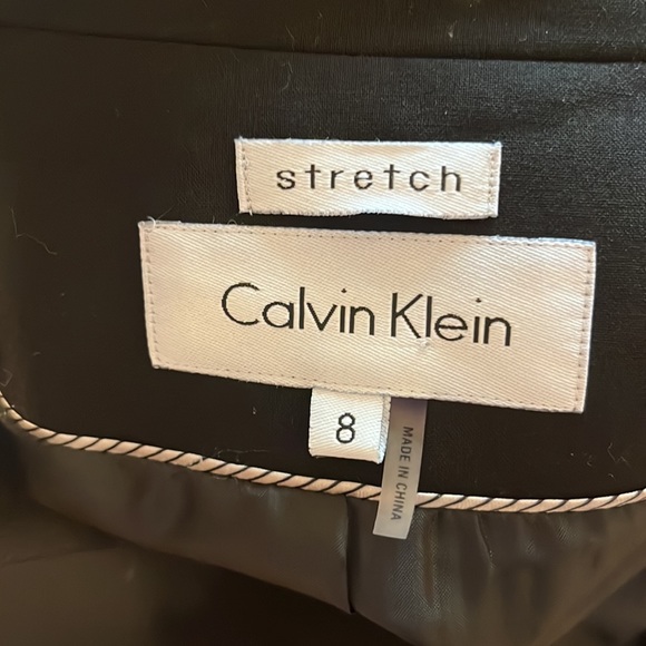 Black Women’s Stretch Blazer by Calvin Klein / Size 8 / Black Women’s Blazer - Picture 8 of 9